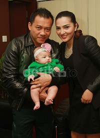 Anang dan Ashanty terlihat serasi mengenakan busana serba hitam. Pool/Gus Mun/detikFoto.