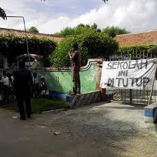 Tanah Diklaim Milik Warga, SD di Sumenep Disegel