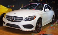 Mercedes-Benz C-Class terpilih dari 24 mobil terbaik. Ada 3 finalis, Ford Mustang, Volkswagen Passat, dan Mercedes-Benz C-Class. (dok World Car Awards)