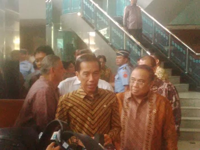 Datangi Kantor PLN, Jokowi Dorong Proyek Pembangkit Listrik 35.000 MW