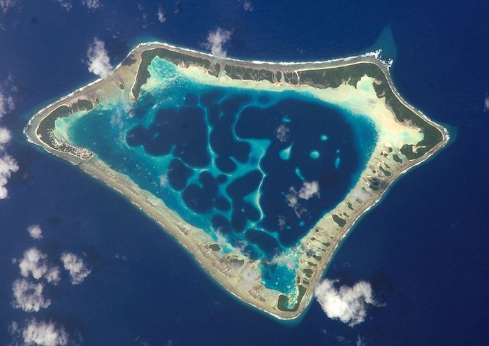 Perhatian, Foto di Wikipedia Ini Bukan Takabonerate