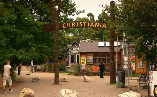 Hasil gambar untuk Negara Freetown Christiania