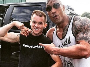 Kisah Dwayne Johnson Bertemu Fans Penderita Kanker Bikin Terharu