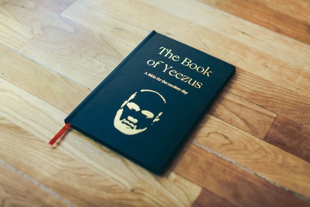 Dijual Buku yang Mengganti Kata Tuhan dengan Kanye West