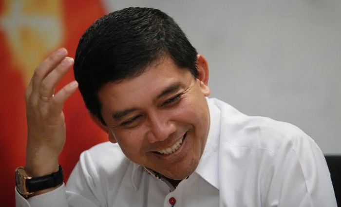 Tinggalkan Ruang Ber-AC dan Jalan ke Kampung, PNS Pajak Layak Digaji Besar