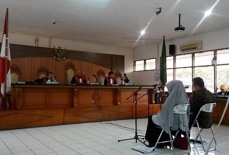 Dengar Pledoi Nurlatifah, Ibu-ibu di Ruang Sidang Ikut Menangis