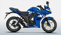 Untuk warna, Gixxer SF ada 3 warna yakni Metallic Triton Blue (Special MotoGP Edition), Glass Sparkle Black, dan Pearl Mirage White. Istimewa/Suzuki.