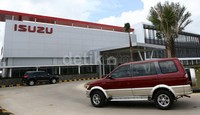 PT Isuzu Astra Motor Indonesia (IAMI) resmi mengoperasikan pabrik barunya yang berada di kawasan industri Karawang Timur.