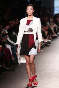 Rinda Salmun. Plaza Indonesia Fashion Week 2015 at Plaza Indonesia Lt.2. Jakarta. [Foto: Mohammad Abduh/Wolipop]