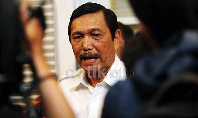 Ditanya Soal Isu Reshuffle, Luhut: Nggak Mikir