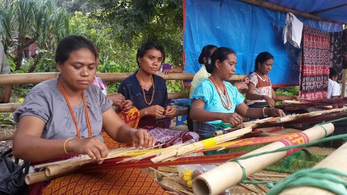 Hidup di Pelosok, Banyak Warga Desa di Sumba Belum Nikmati Listrik