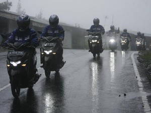 Jalur Tawamangu-Kediri yang Cocok Buat Adu Nyali Pemotor