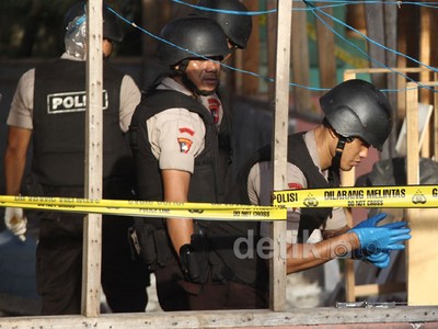 Polisi Olah TKP di Lokasi Ledakan Tanah Abang
