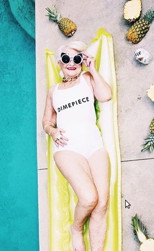 Baddie Winkle, Nenek 86 Tahun Bintangi Iklan dengan Baju Renang