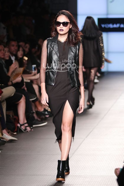 Yosafat Dwi Kurniawan. Plaza Indonesia Fashion Week 2015 at Plaza Indonesia Lt.2. Jakarta. [Foto: Mohammad Abduh/Wolipop]