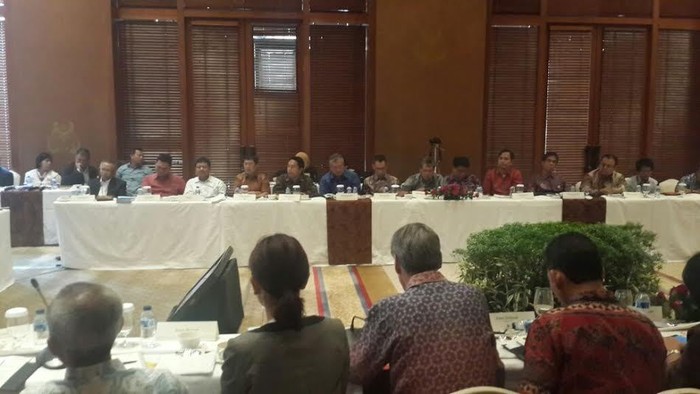Menteri ESDM dan Faisal Basri Kumpul Bareng Bos-bos Minyak