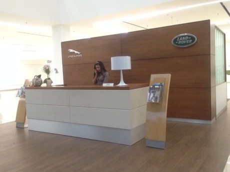 Rupiah Loyo dan Politik Gaduh, Jaguar Indonesia Revisi Target Penjualan