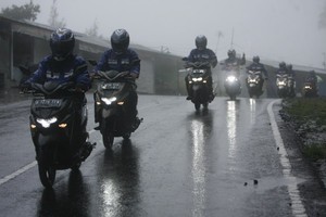 Touring Motor yang Seru & Kepincut Keindahan Tawangmangu