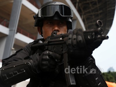 Aksi Paspampres Hadapi Teror KAA