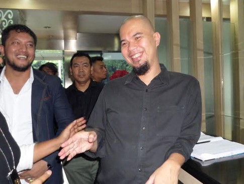 Dhani Pasrahkan Kasus Lawan Farhat ke Penegak Hukum