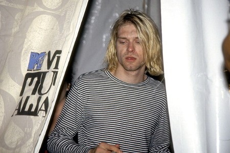 Kurt Cobain Bunuh Diri karena Patah Hati?