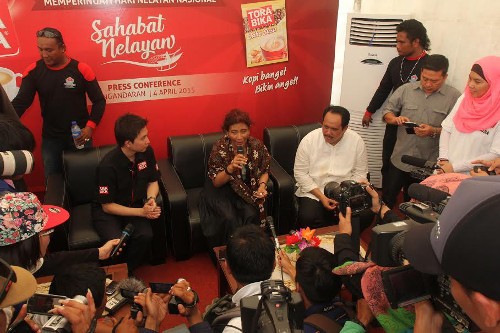 Bareng Menteri Susi, Produsen Kopi Ini Beri Kapal Gratis ke Nelayan