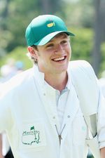 Duh... Jadi Caddy, Niall 'One Direction' Jatuh