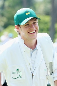 Tak ada raut wajah murung atau malu, Niall justru terlihat ceria. Andrew Redington/Getty Images/detikFoto.