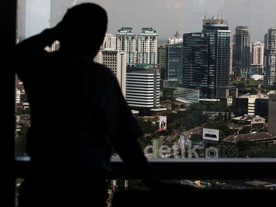 Ekonomi Jakarta Tumbuh Nyaris 6%, Inflasi Hampir 9%