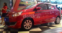 Booth Mitsubishi bisa ditemui di Booth I-J dengan luas 162 m2. Mitsubishi Motors menghadirkan 5 (lima) kendaraan penumpang terbaiknya.