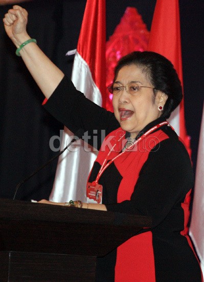 Kisah Bung Karno Emoh Makan Pakai Sendok dan Garpu