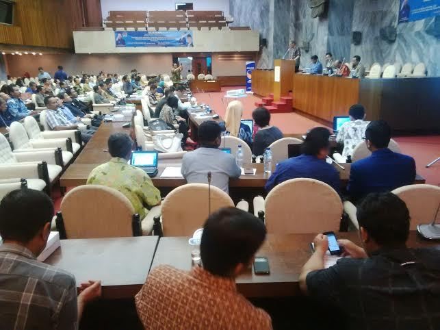 NasDem: Pekan Ini DPR Ditorpedo Dua Rudal, Adu Jotos dan Suap!