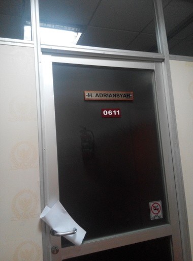 Ruang Kerja Adriansyah di DPR Tertutup Rapat