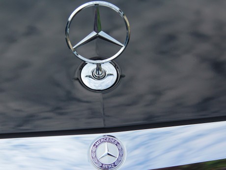Maret, Mercedes Cetak Rekor Penjualan Global