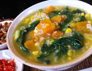 Tinutuan, Bubur yang Serba Segar dan Sarat Nutrisi Tinutuan, Bubur yang Serba Segar dan Sarat Nutrisi