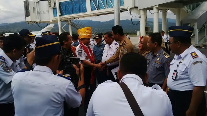 Telat Gara-gara Cuaca Buruk, Menhub Jonan Minta Maaf Saat Blusukan