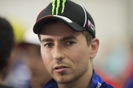 Human Error Sebabkan Masalah Helm Lorenzo di Qatar