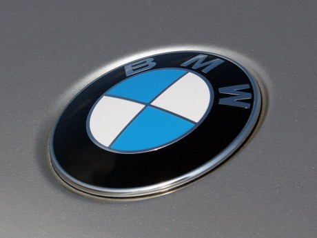 Nissan dan BMW Tarik 165 Ribu Mobil Karena Fuel Pump