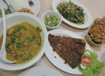 Nikmati Hidangan Pedas Lezat Khas Manado di 5 Restoran Ini