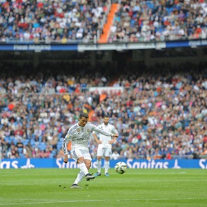 Ronaldo Bikin Gol Tendangan Bebas Lagi Setelah Hampir Setahun