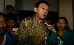 Ahok: Di CFD, PKL Kalau Mau Jualan di Trotoar Tapi Sampah Beresin