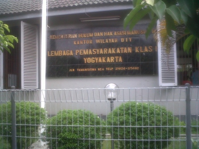 Dua Pelajar Kasus Tato Hello Kitty Jalani Ujian di Penjara
