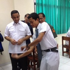 Ini Malik Siswa SLB yang Juara Pantomin dan Penggila Otomotif