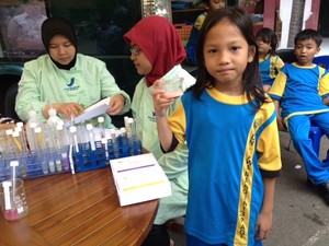 Puding Mengandung Pewarna Tekstil Ditemukan di Kantin Sekolah di Rawamangun