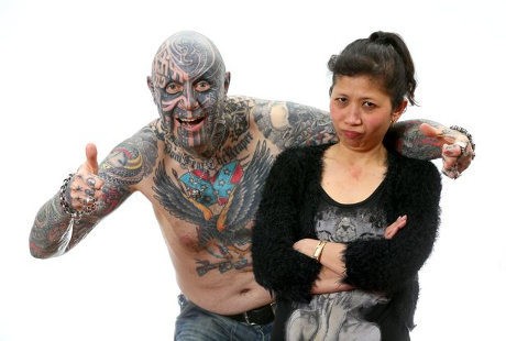 Kisah Lisa, Punya Suami yang Terobsesi Mentato Seluruh Tubuhnya karena OCD