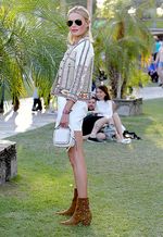 Paris Hilton, Cody Simpson Hingga Katy Perry di Festival Coachella