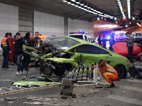 Tiru Fast and Furious, Dua Remaja Hancurkan Lamborghini dan Ferrari
