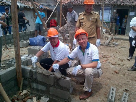 Nissan Bantu Bangun Kawasan Pemukiman Penduduk