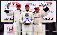 Para pemenang mendapat penghargaan. Istimewa/Honda.