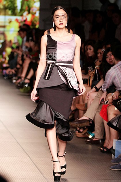 Lotuz by Yosep Sinudarsono. Plaza Indonesia Fashion Week 2015 at Plaza Indonesia Lt.2. Jakarta. [Foto: Mohammad Abduh/Wolipop]